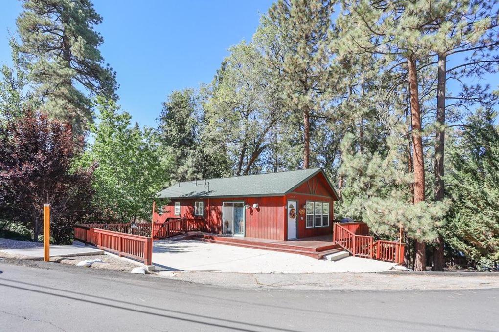 Sunset Haven - Charming Property Nestled Among The Pines, Complete With Hot Tub! Villa Big Bear Lake Exterior photo