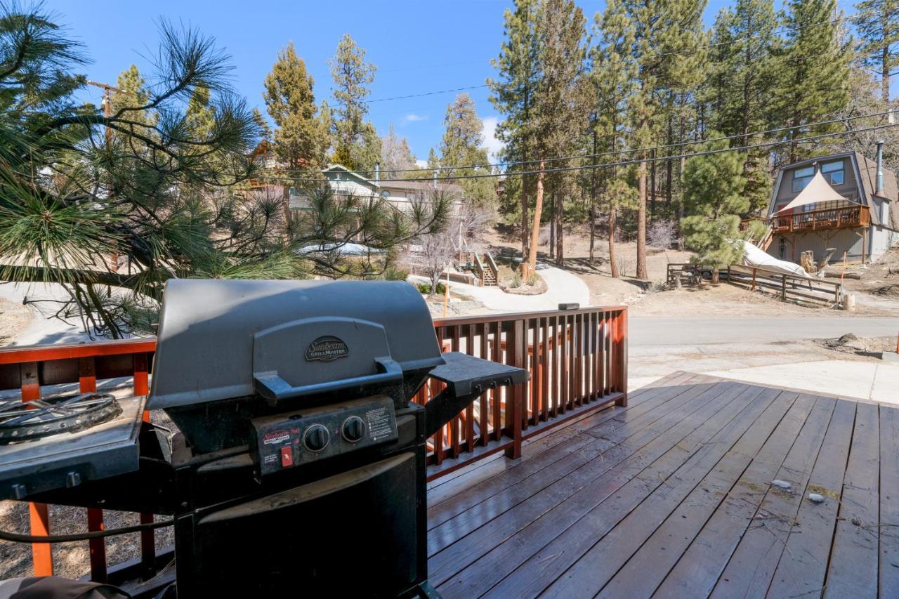 Sunset Haven - Charming Property Nestled Among The Pines, Complete With Hot Tub! Villa Big Bear Lake Exterior photo